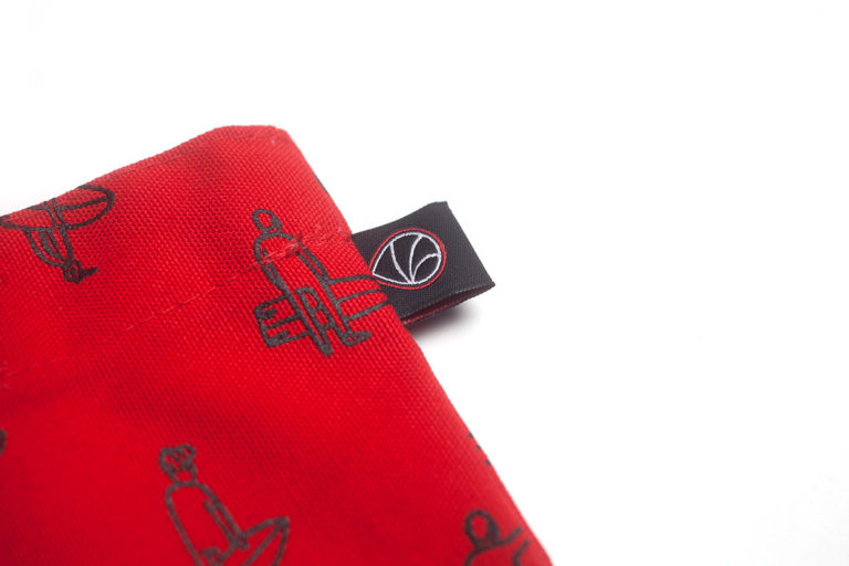 Beach-bag-detail-Red.jpg